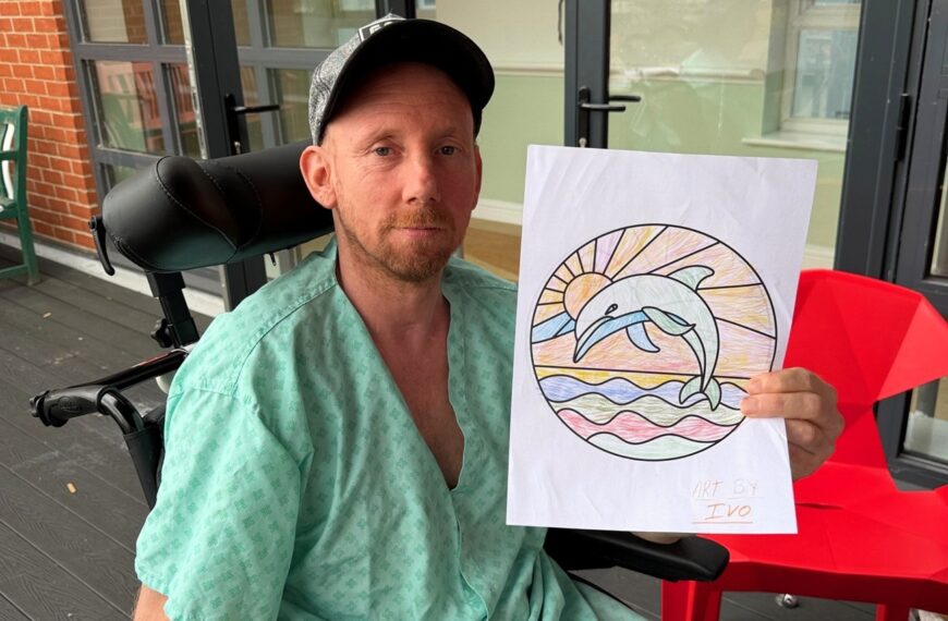 Coloring – October 2025